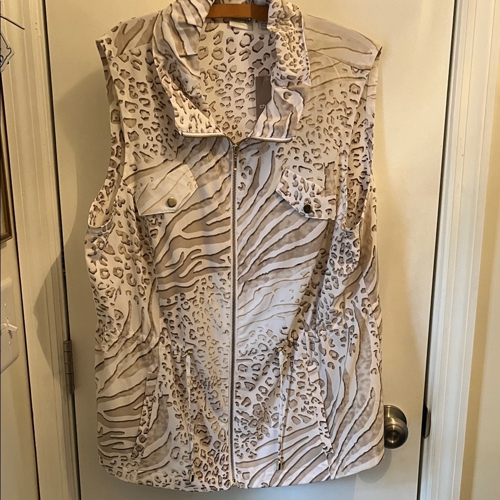 Chico’s Zenergy Neema Animal Foil, Animal Print Vest Size 3